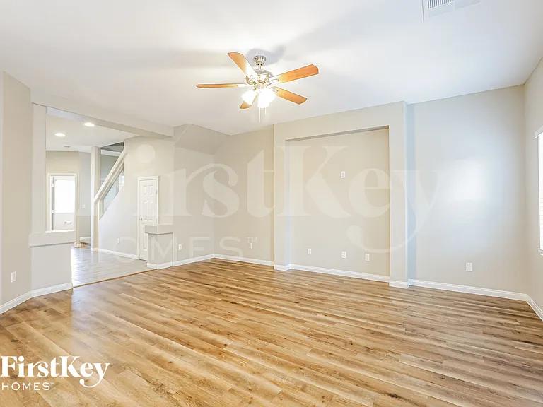 7133 Oakville Ranch Ct — Photo 3