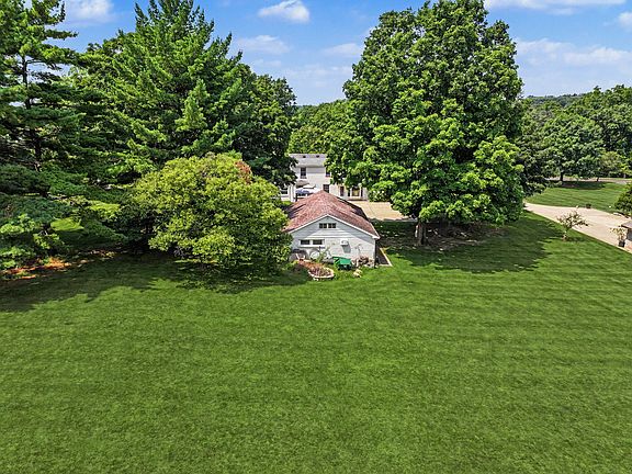 3rd image of 9000 Wolf Rd