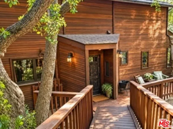 25033 Cascade Dr, Idyllwild, CA 92549
