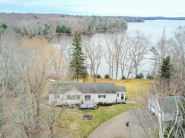 1435 Friendship Road, Waldoboro, ME 04572