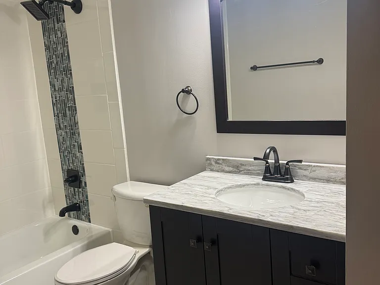 14005 Jennifer Rd — Photo 4