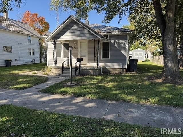 1st image of 921 Dierkes St
