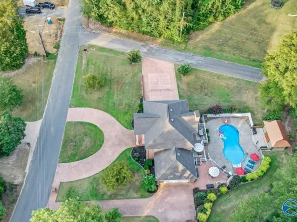 240 Bruce Dr, Scottsboro, AL 35769