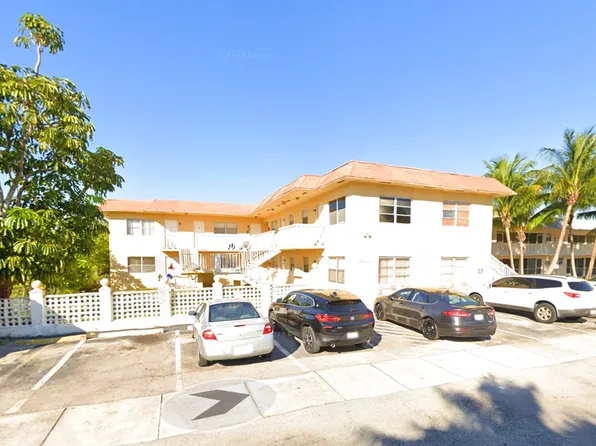 623 NE 2nd St #2, Hallandale, FL 33009