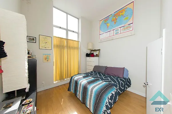 Rented by EXR | media 2