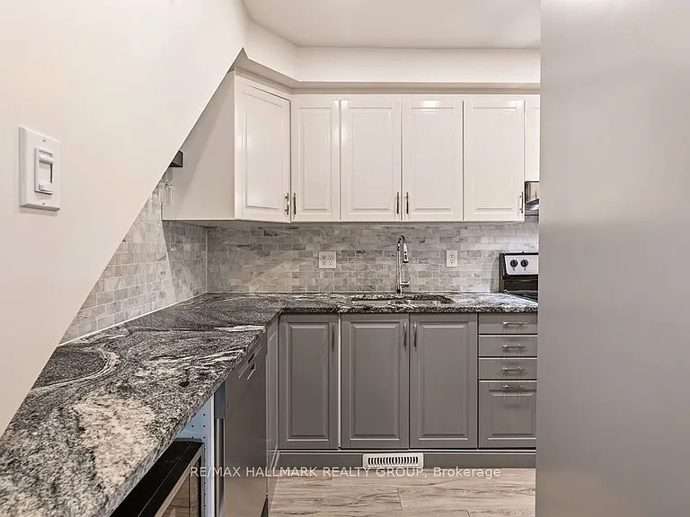 409 Montfort St #4 — Photo 17