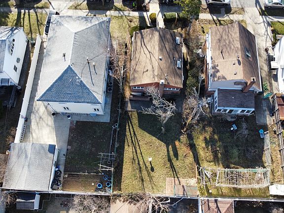 3rd image of 8149 242nd St