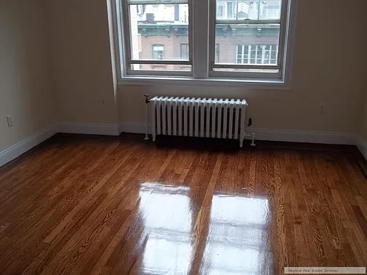 Rented by Magnum Realty Holdings, LLC | media 29