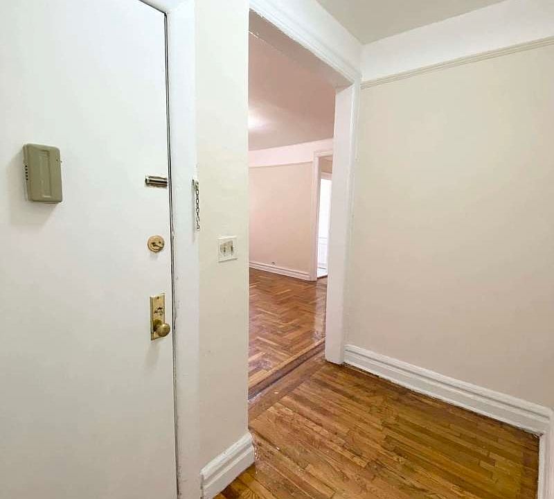 1st image of 55 E 18th St #D1