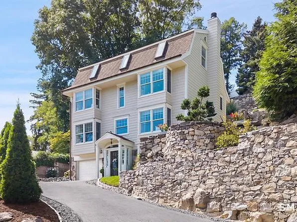 316 Valley Road, Greenwich, CT 06807
