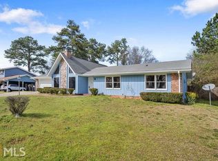 668 Swamp Creek Dr, Jonesboro, GA 30238