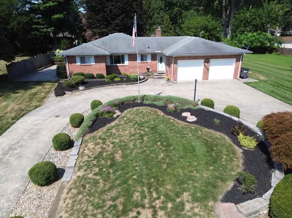 5029 Pawnee Rd, Toledo, OH 43613