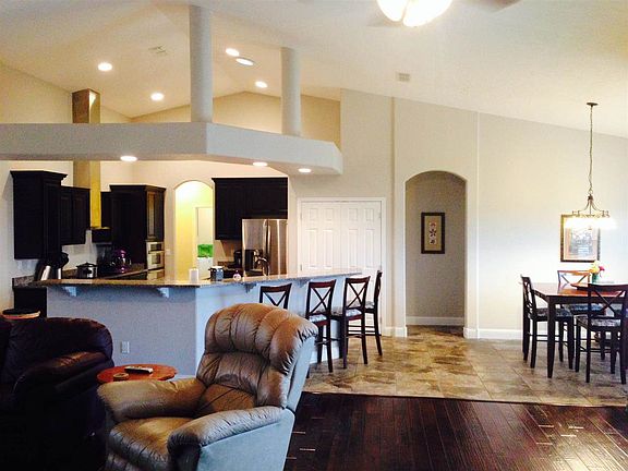 5th image of 1244 Oakwood Cir