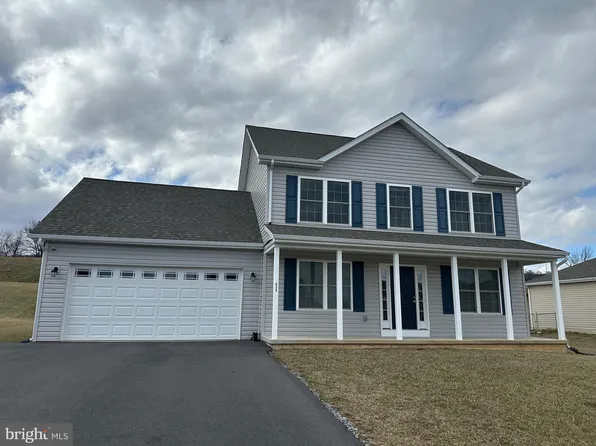 830 Duckwoods Ln, Martinsburg, WV 25403