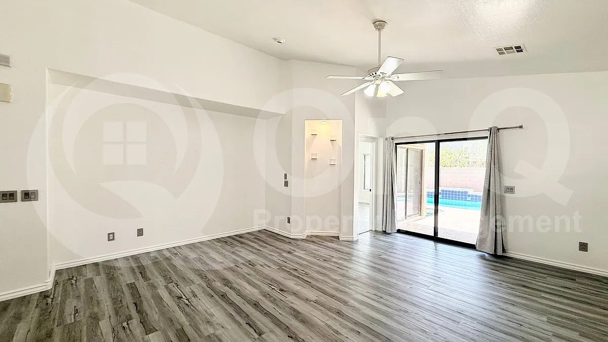 3 bed, 2.0 bath, 1599 sqft, $2,500 — Photo 3