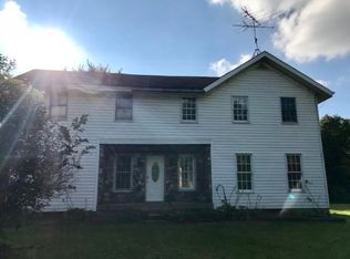 4060 S Tripp Rd, Osseo, MI 49266