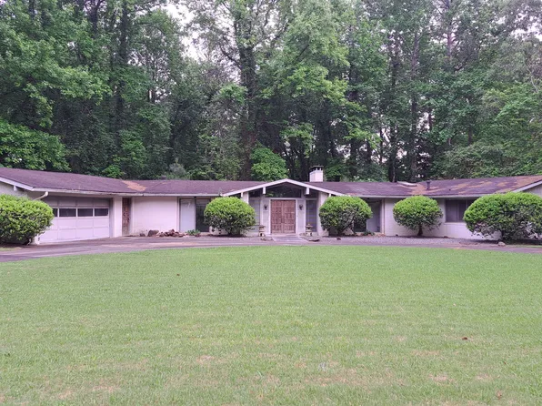 1005 Clementstone Dr, Sandy Springs, GA 30342