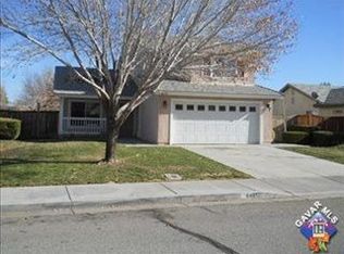 44652 Shadowcrest Dr, Lancaster, CA 93536