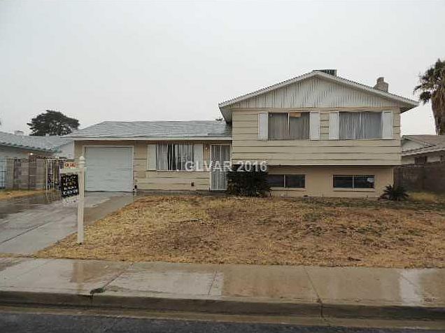1st image of 916 Rockaway St