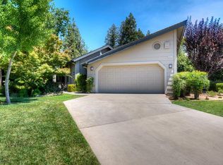 3832 W Beechwood Ave, Fresno, CA