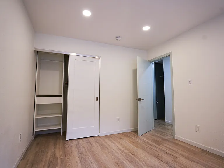 2602 Cabrillo Ave — Photo 21