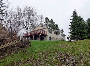 545 Nelson Ct, Center City, MN 55012