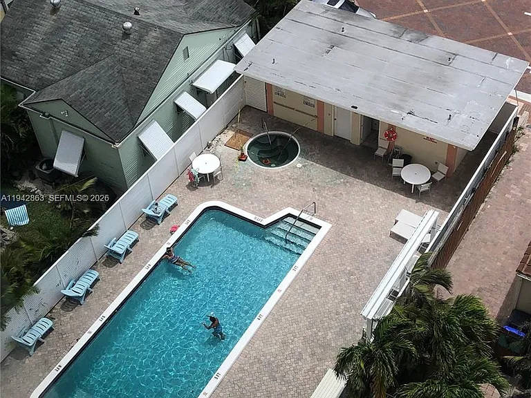 801 S Ocean Dr #1004 — Photo 1