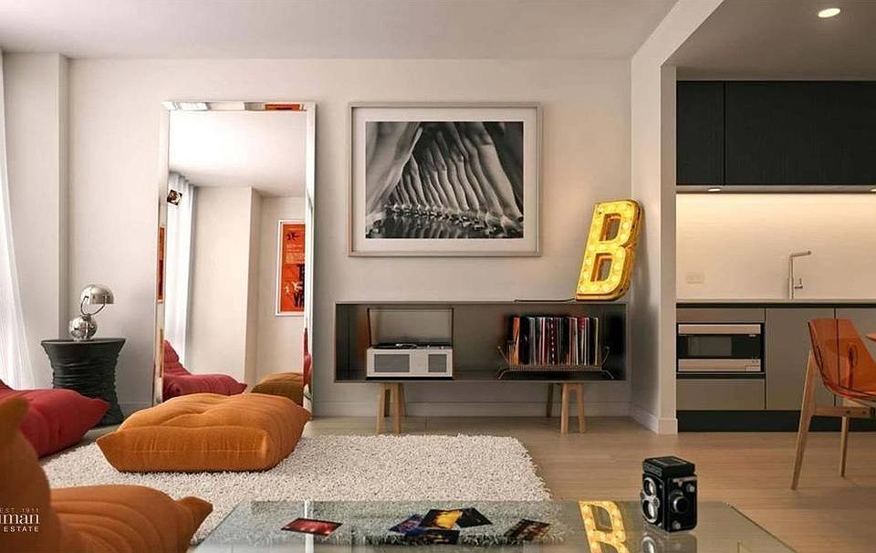 1st image of 545 W 48th St APT 307S