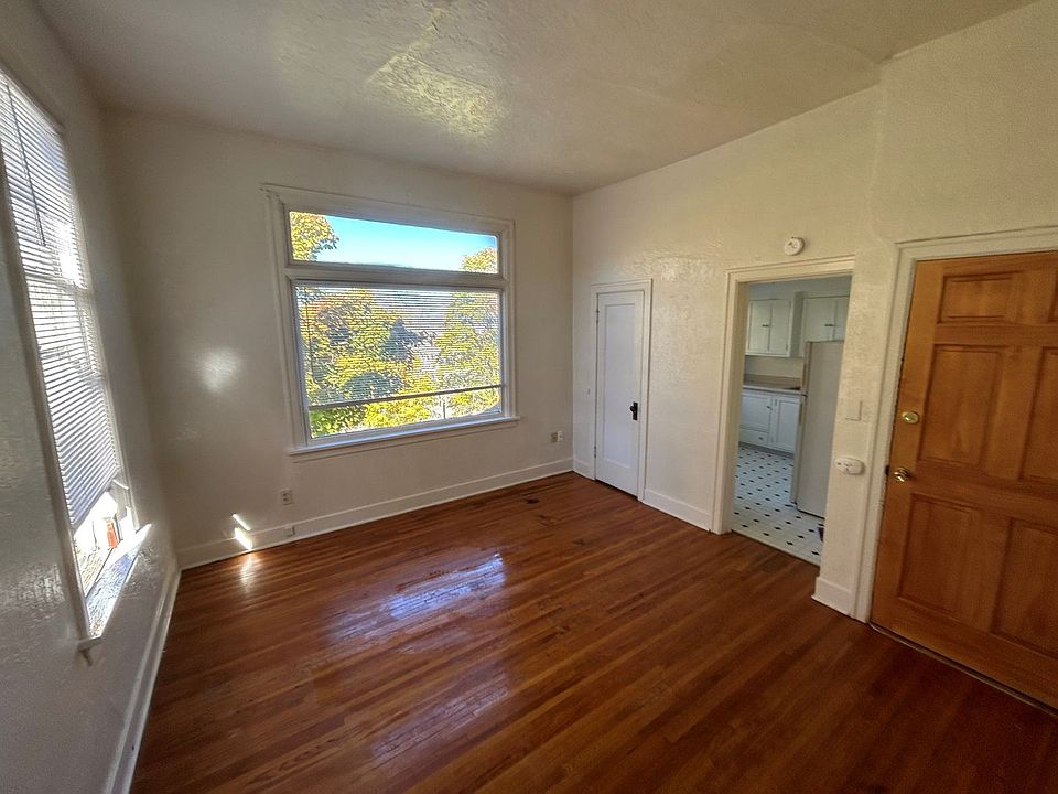 2nd image of 511 S Adams St #4