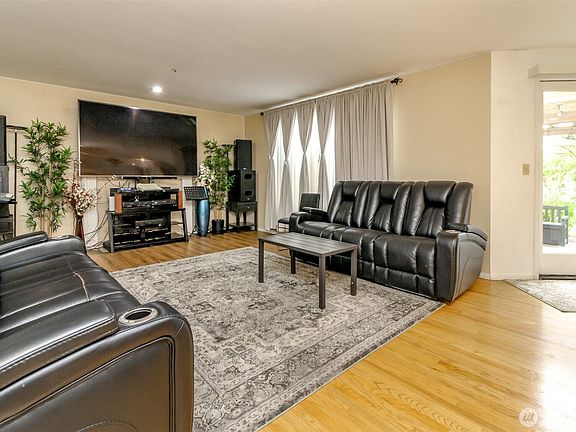 5th image of 9307 S 237th Place
