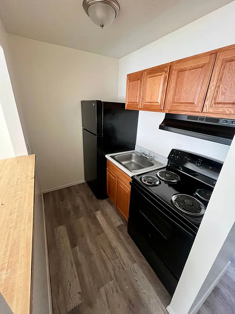 Zuni Princess Apartments — Photo 2