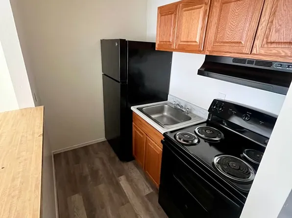 Zuni Princess Apartments, 7301 Zuni Rd SE APT M, Albuquerque, NM 87108