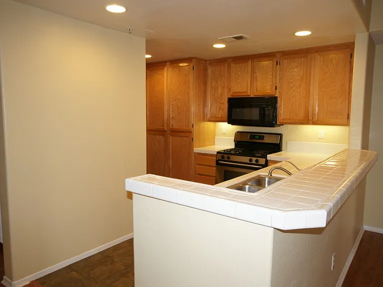 1338 Nicolette Ave #1022 — Photo 9