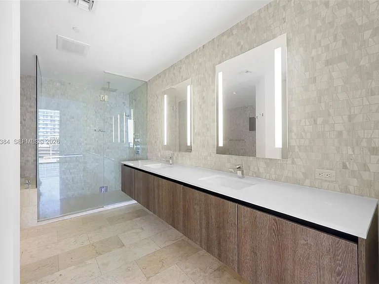 68 SE 6th St #910 — Photo 16