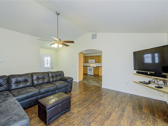 2nd image of 1017 S Creek Dr E