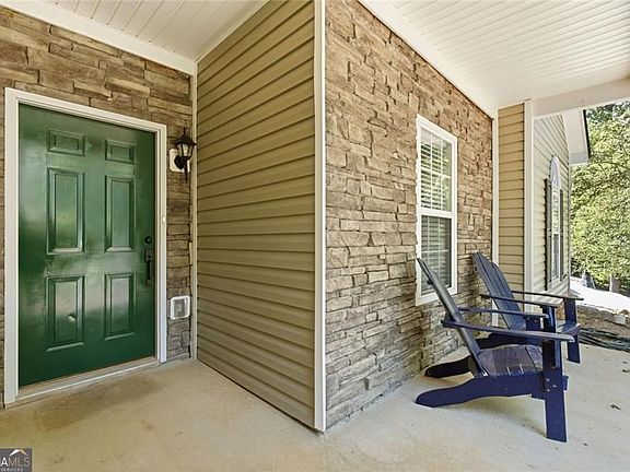 4th image of 5823 N Cove Rd
