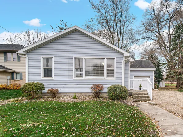2612 Hart Rd, Highland, IN 46322