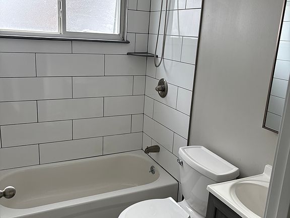 2nd image of 11068 Cadillac Ave