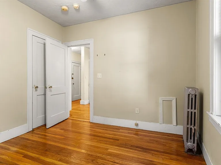 590 Washington St #3 — Photo 14