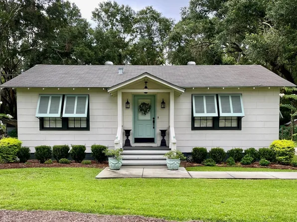19922 Thompson Hall Rd, Fairhope, AL 36532