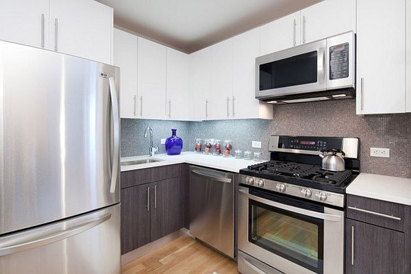 2nd image of 175 Kent St #513