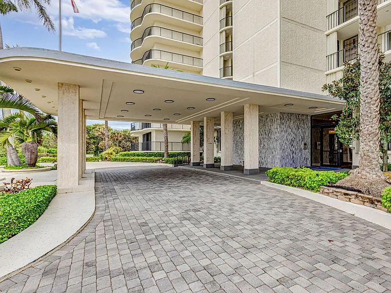 400 Beach Rd #103 — Photo 44
