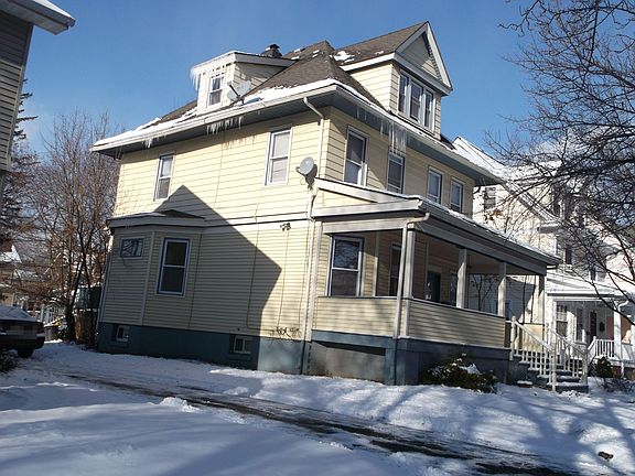 2nd image of 135 Ward Pl