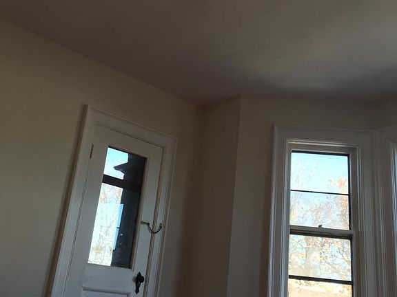 3rd image of 26 Irving Pl APT 14
