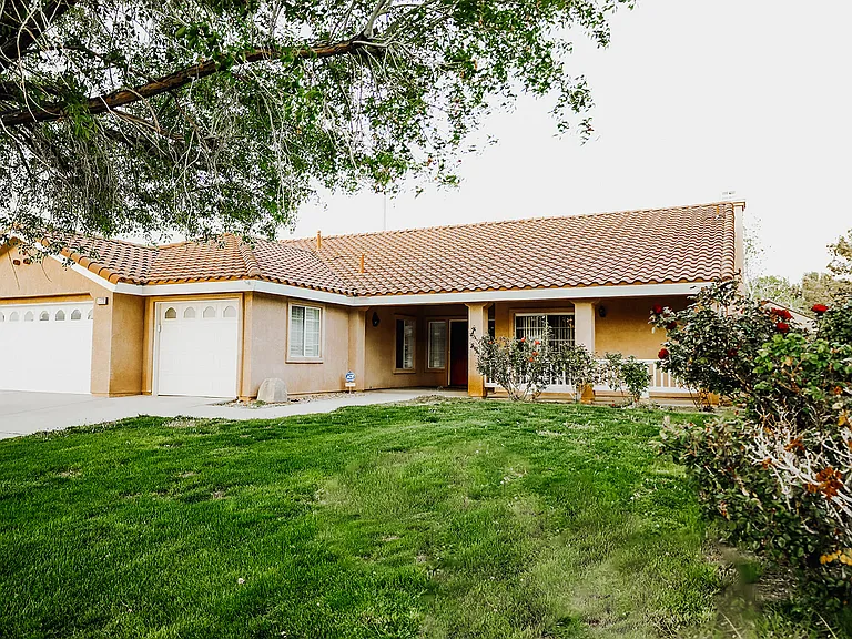 42336 Camden Way — Photo 2