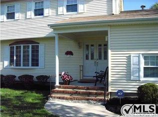 700 Auth Ave, Oakhurst, NJ 07755