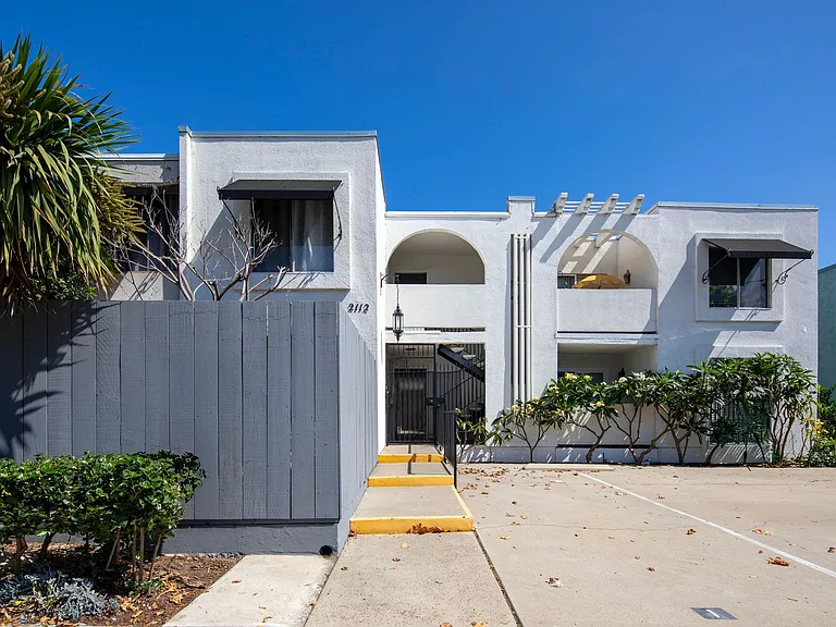 2112 Garnet Avenue — Photo 4