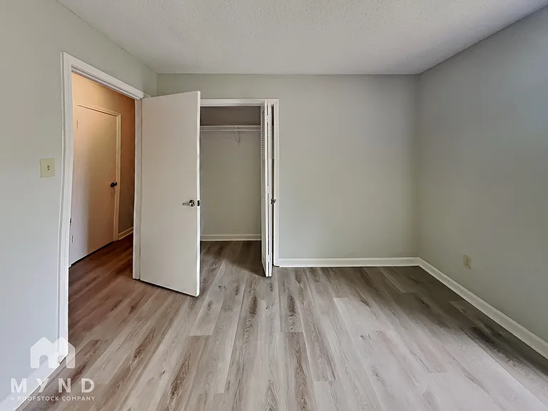 7406 Doncaster Ln — Photo 15