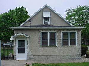 3rd image of 237 N La Salle Ave