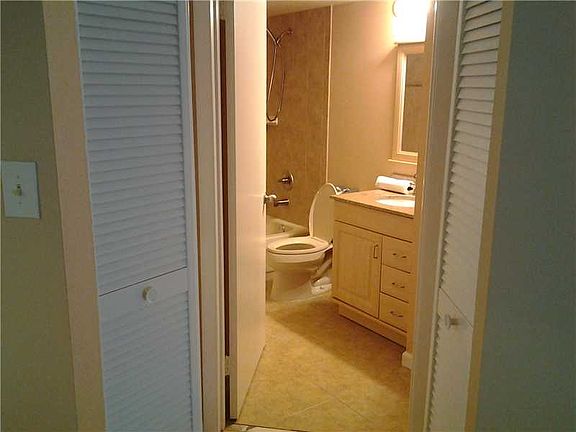 5th image of 1038 Coral Club Dr #1038